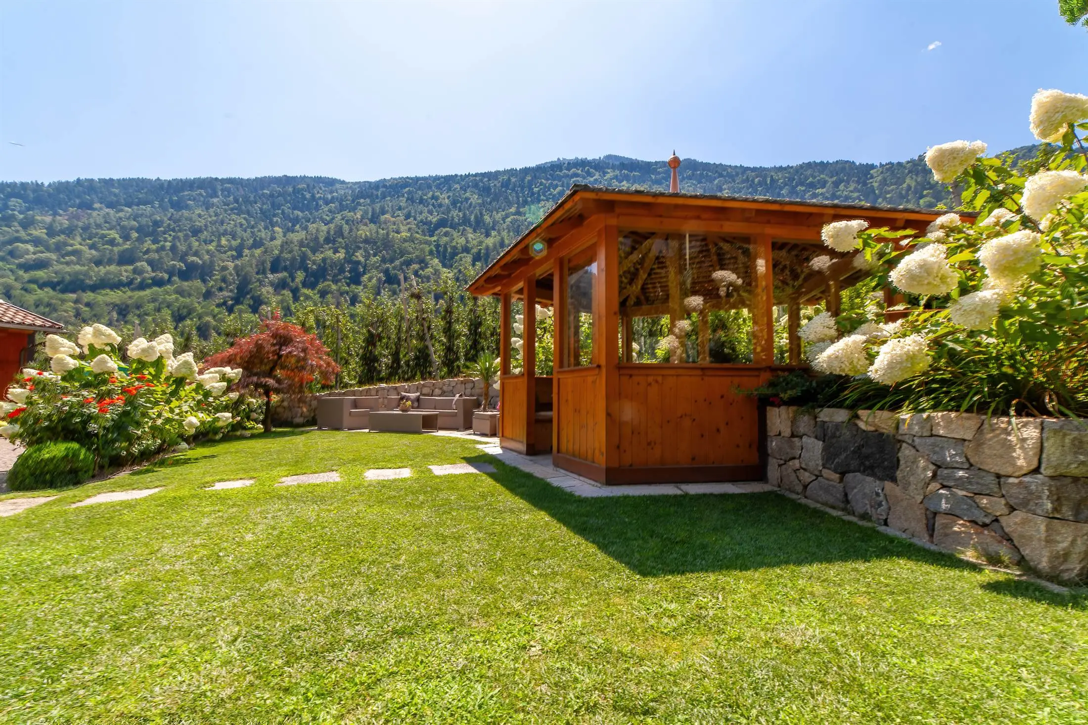 haus_tratter_garten-0865-HDR.jpg