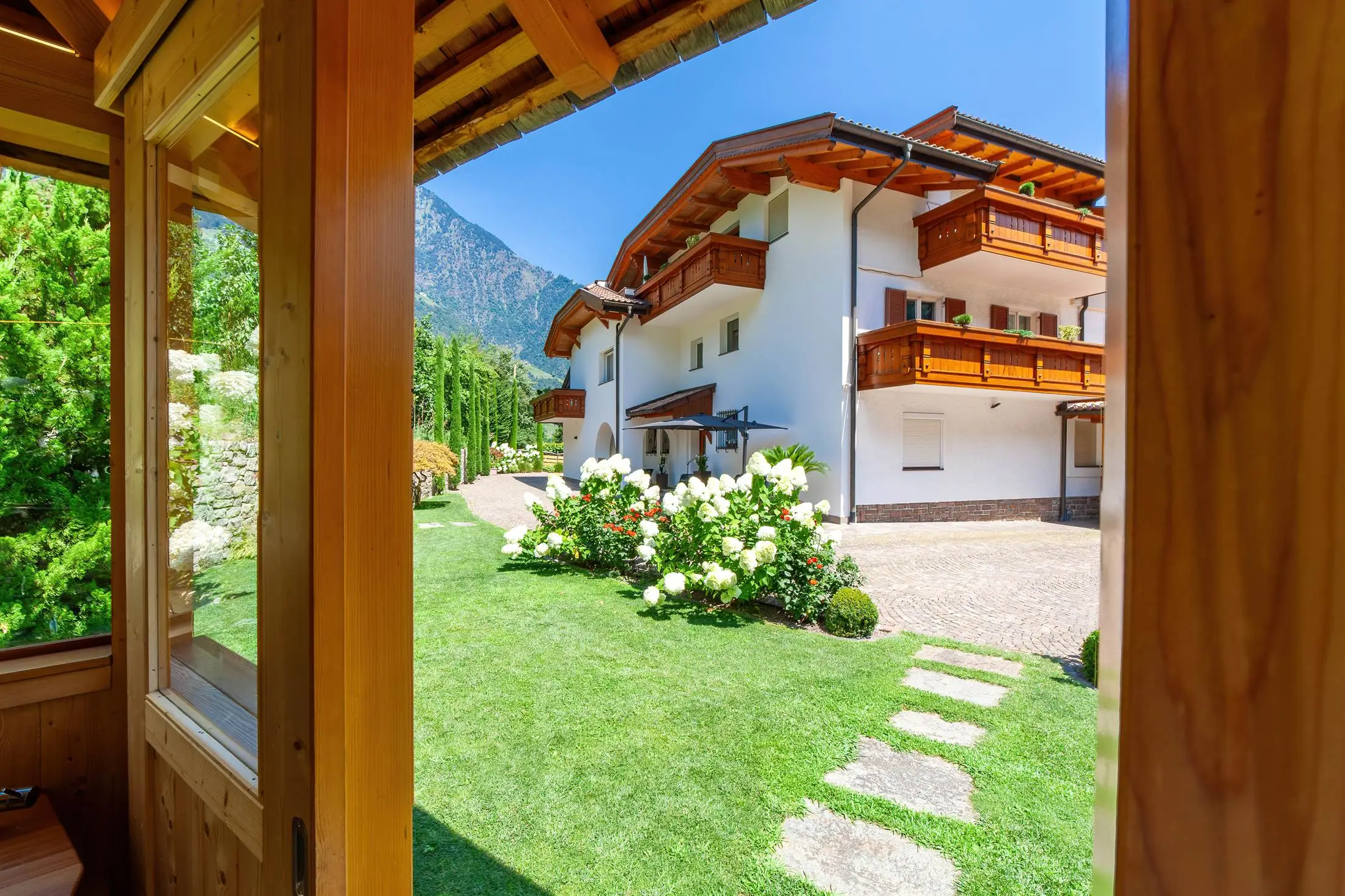 haus_tratter_garten-0879-HDR.jpg